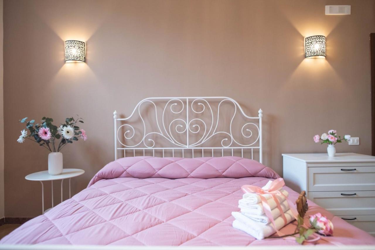 Il Vicolo Suite Rooms คาสเตล ซาน จิออร์จิโอ ภายนอก รูปภาพ